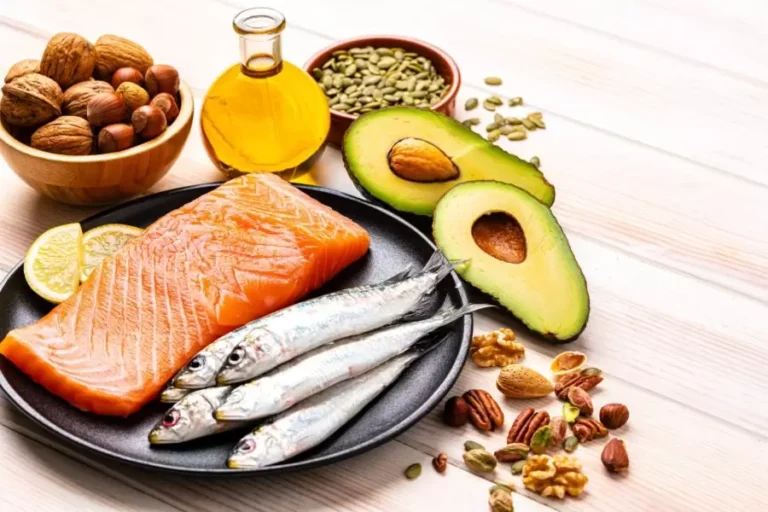 Alimentos que Ajudam na Concentração: O Que Comer para Melhorar o Foco no Dia a Dia