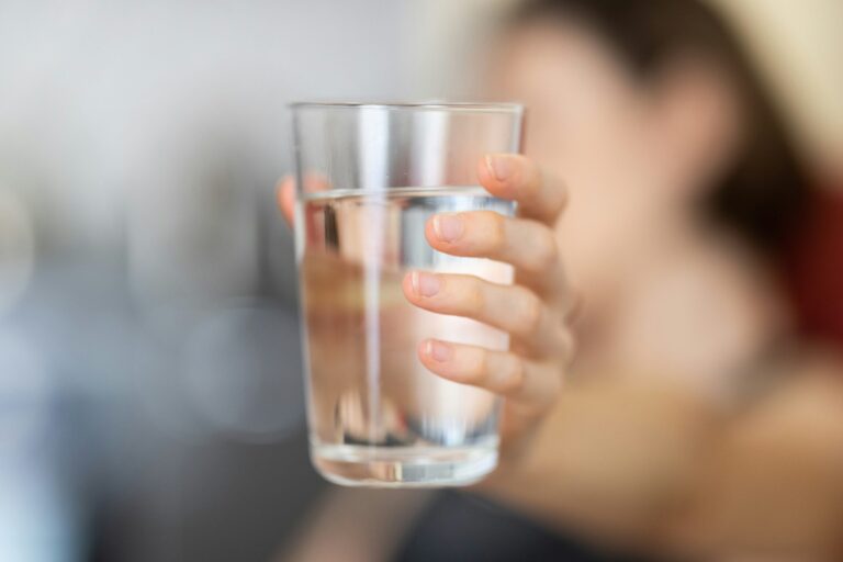 Por que Beber Água é Tão Importante: Entenda os Benefícios para o Corpo e a Mente